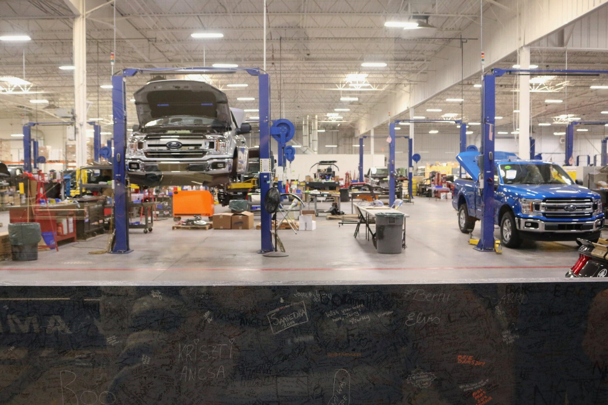 Independent Auto Repair Shops Franchise Auto Repair Shops Auto Body Shops Auto Paint Shops Auto Glass Shops Transmission Repair Shops Muffler Shops Tire Shops Oil Change Stations Mobile Mechanics Auto Detailing Shops Vehicle Inspection Stations Towing Companies Auto Parts Stores
Auto Repair Shop Insurance